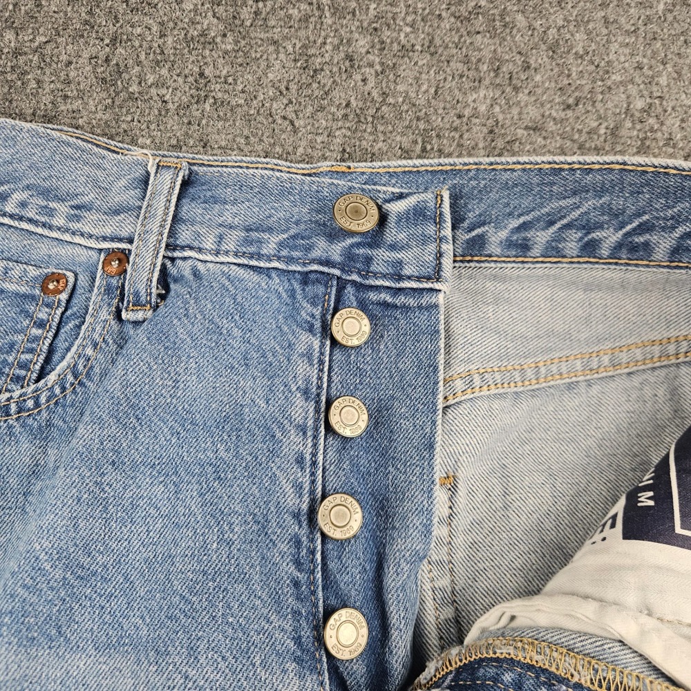 GAP Denim Boyfriend Mid Rise Jeans Light Wash Blue Button Fly Raw Hem Size 26 2 - Picture 6 of 11